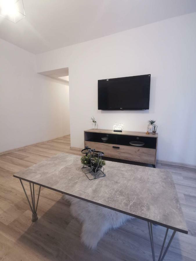 Youth Central Apartment Târgu-Mureş Екстериор снимка